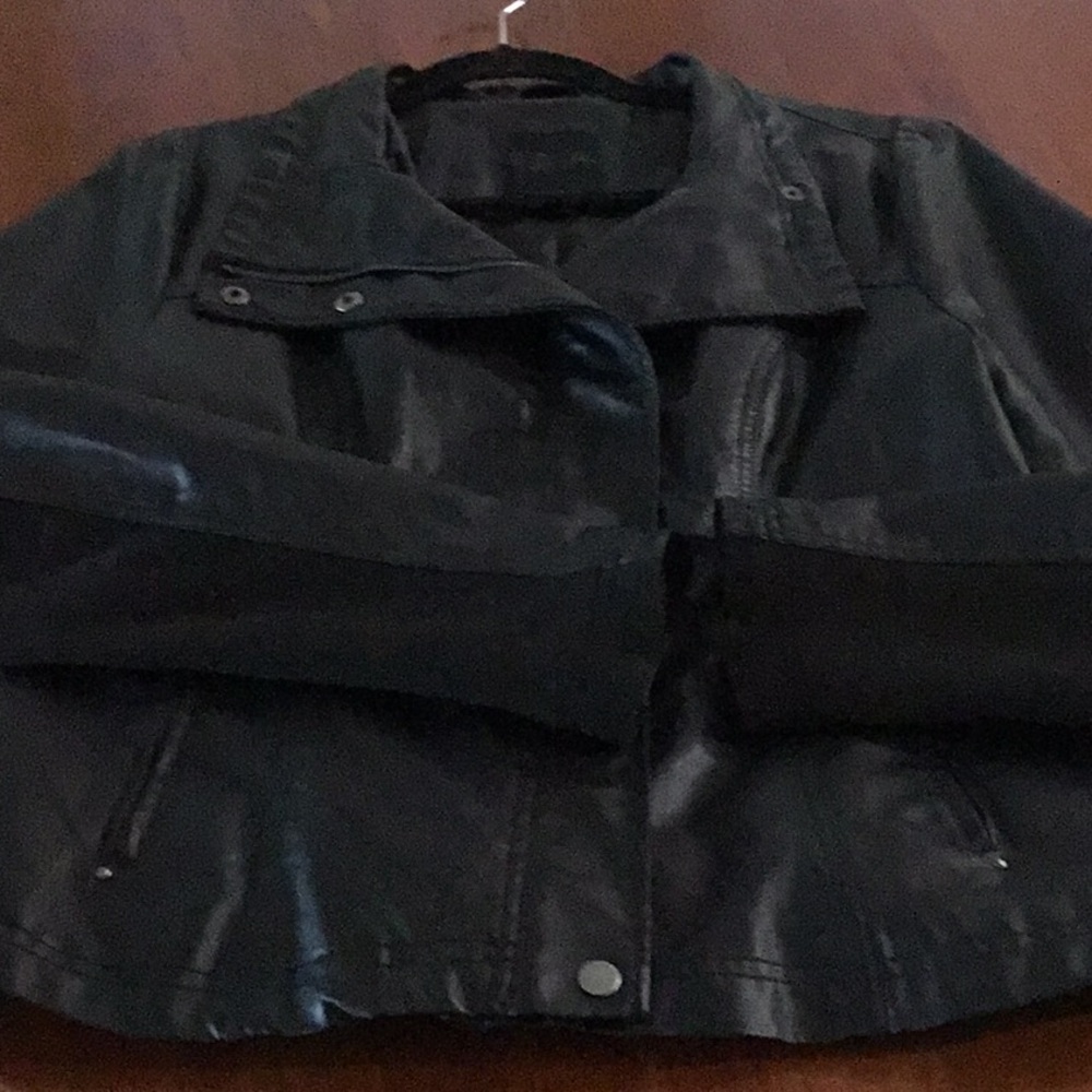 Boxy, faux leather jacket